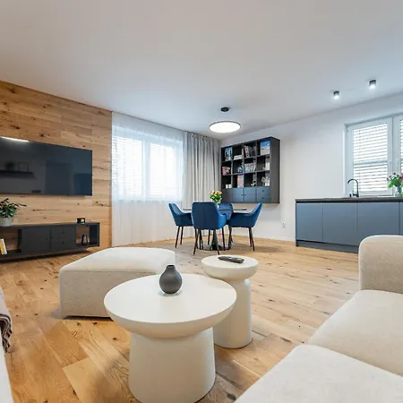 Luxusny Klimatizovany Dvojspalnovy Narodna Trieda, Kosice, Free Parking *