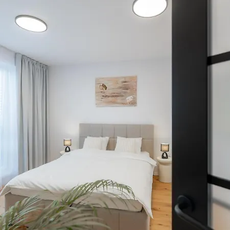 Luxusny Klimatizovany Dvojspalnovy Narodna Trieda, Kosice, Free Parking * Kosice