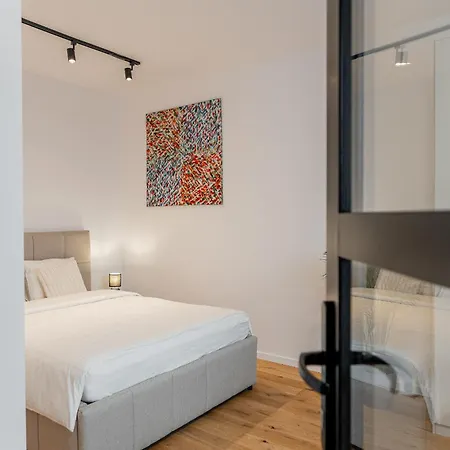 Luxusny Klimatizovany Dvojspalnovy Narodna Trieda, Kosice, Free Parking Apartmán *