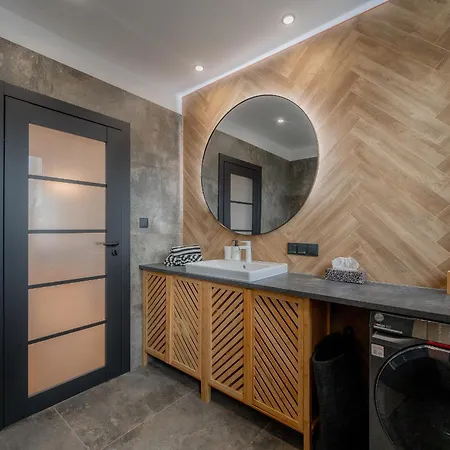 Luxusny Klimatizovany Dvojspalnovy Narodna Trieda, Kosice, Free Parking * Kosice