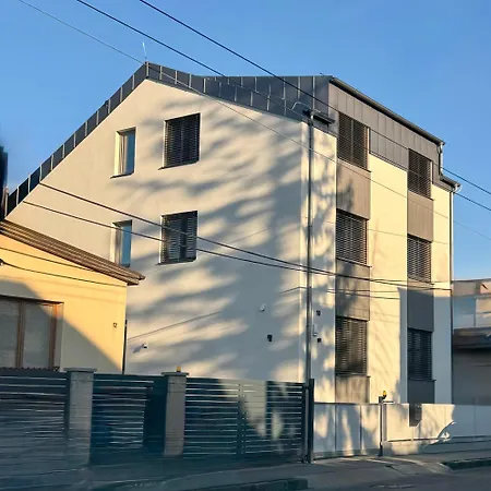 Luxusny Klimatizovany Dvojspalnovy Narodna Trieda, Kosice, Free Parking Apartmán