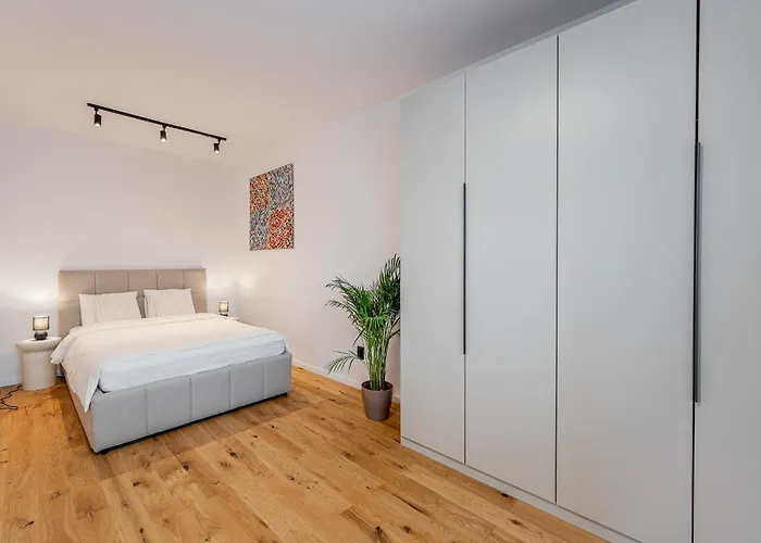 Apartment Luxusny Dvojspalnovy Narodna Trieda, Kosice, Free Parking *